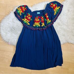 Mexican traditional dress M 16 de Septiembre